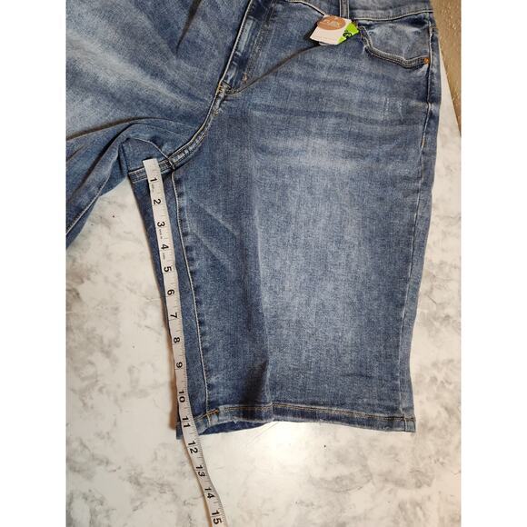 Lane Bryant Womens Blue Solid Stretch High Rise Curve Fit Bermuda Shorts Size 22 - Picture 8 of 8